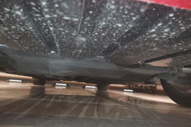 Used Jaguar XE 2015 2.0T 200 PS R-Sport Chassis Front