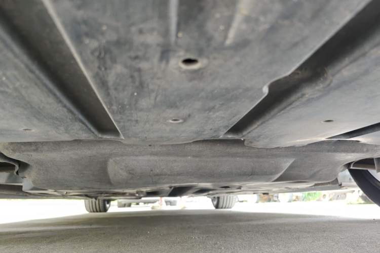 Used Jaguar XE 2015 2.0T 200 PS R-Sport Chassis Front
