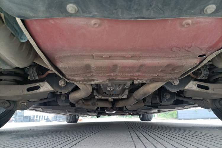 Used Jaguar XE 2015 2.0T 200 PS R-Sport Chassis Rear