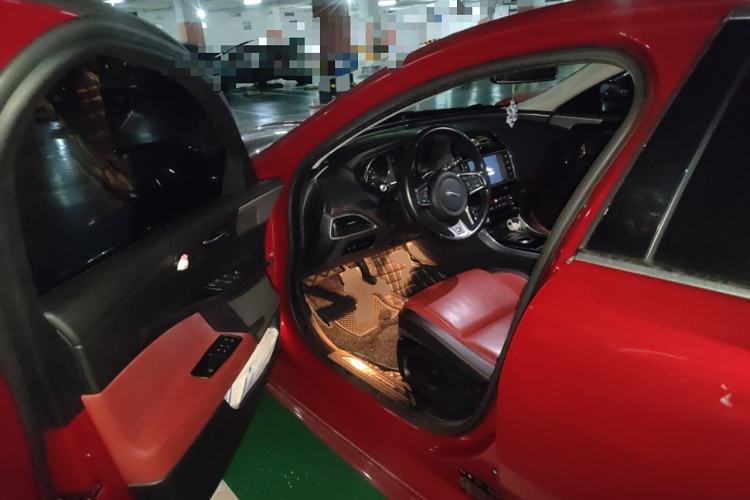Used Jaguar XE 2015 2.0T 200 PS R-Sport Driver Seat