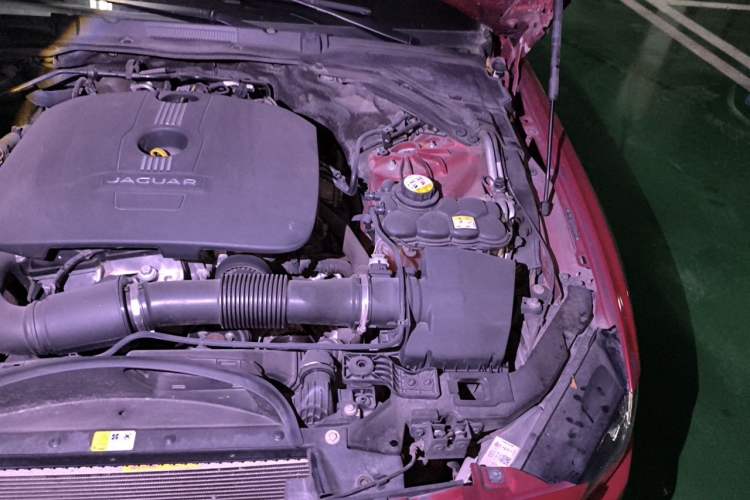 Used Jaguar XE 2015 2.0T 200 PS R-Sport Engine Bay Left