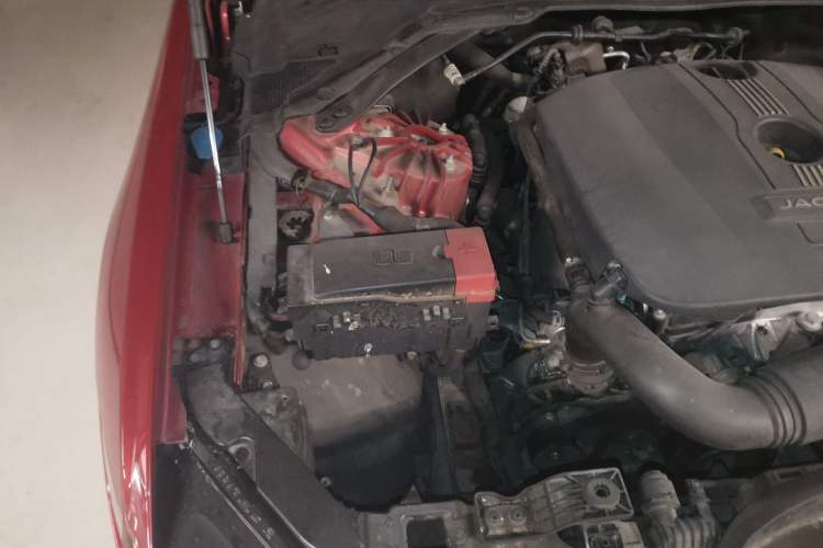 Used Jaguar XE 2015 2.0T 200 PS R-Sport Engine Bay Right