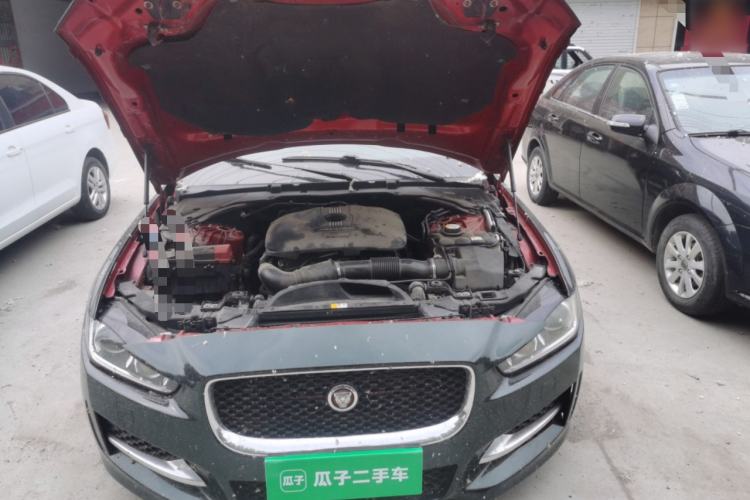Used Jaguar XE 2015 2.0T 200 PS R-Sport Engine Bay