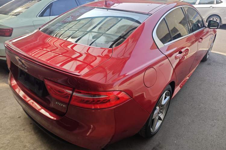 Used Jaguar XE 2015 2.0T 200 PS R-Sport Exterior 2