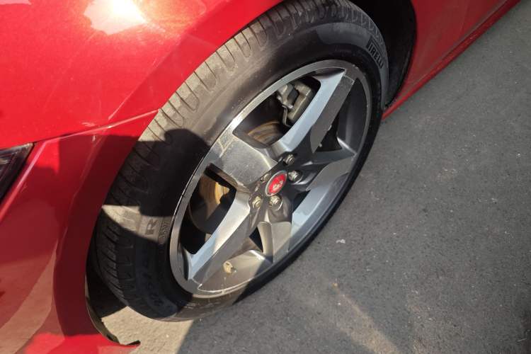 Used Jaguar XE 2015 2.0T 200 PS R-Sport Exterior 5