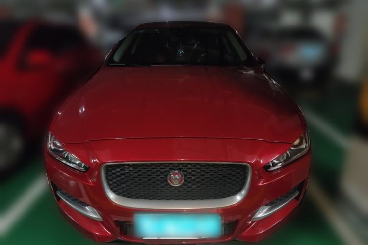 Used Jaguar XE 2015 2.0T 200 PS R-Sport Front