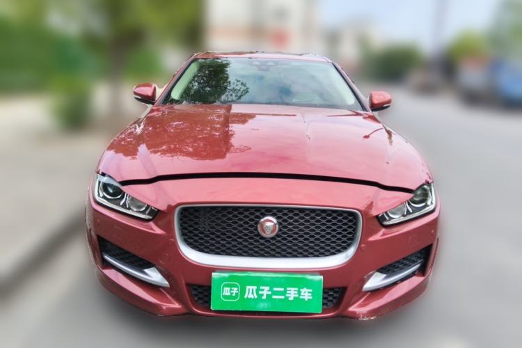 Used Jaguar XE 2015 2.0T 200 PS R-Sport Front