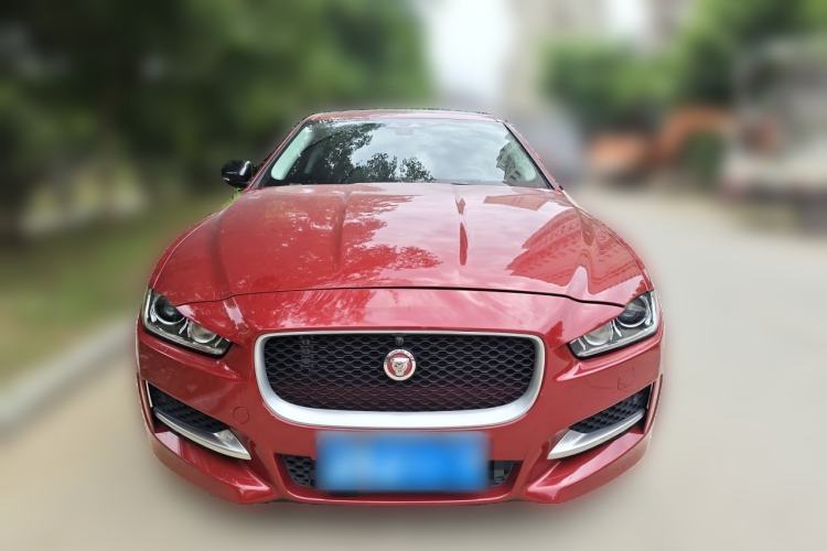 Used Jaguar XE 2015 2.0T 200 PS R-Sport Front