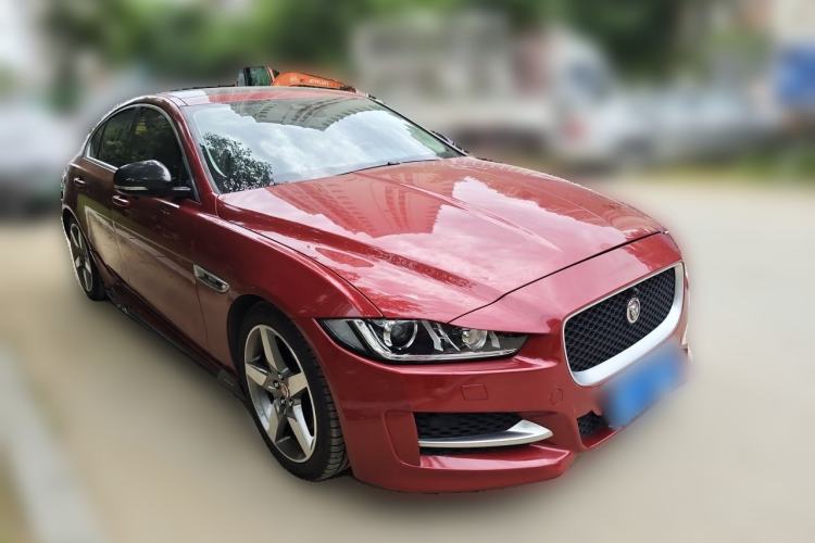 Used Jaguar XE 2015 2.0T 200 PS R-Sport Front Right 45 Deg