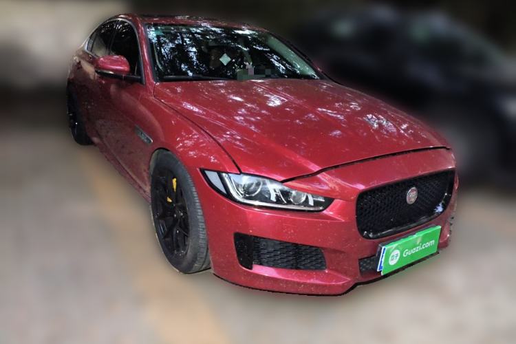 Used Jaguar XE 2015 2.0T 240 PS R-Sport Front Right 45 Deg