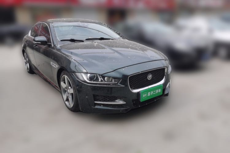 Used Jaguar XE 2015 2.0T 200 PS R-Sport Front Right 45 Deg