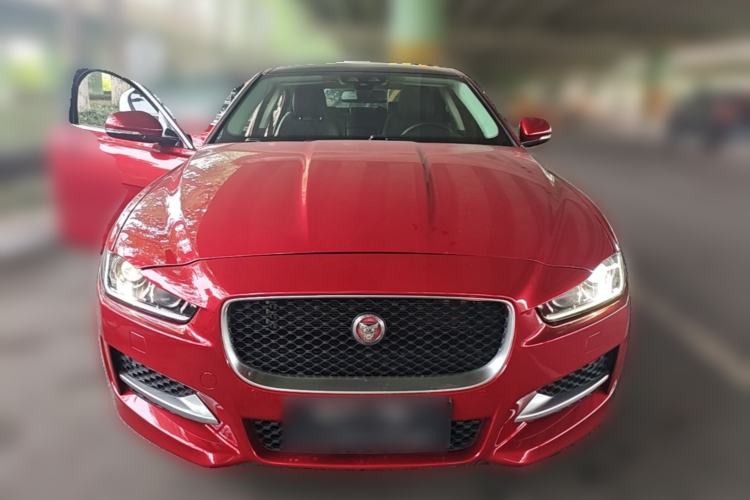 Used Jaguar XE 2015 2.0T 240 PS R-Sport Front