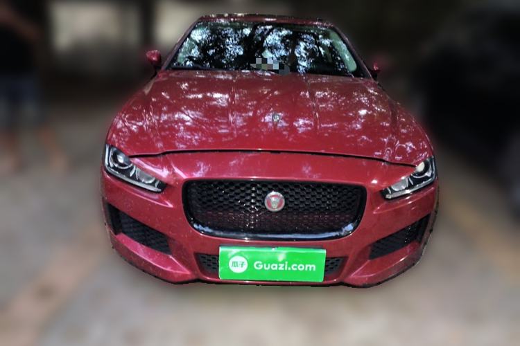 Used Jaguar XE 2015 2.0T 240 PS R-Sport Front