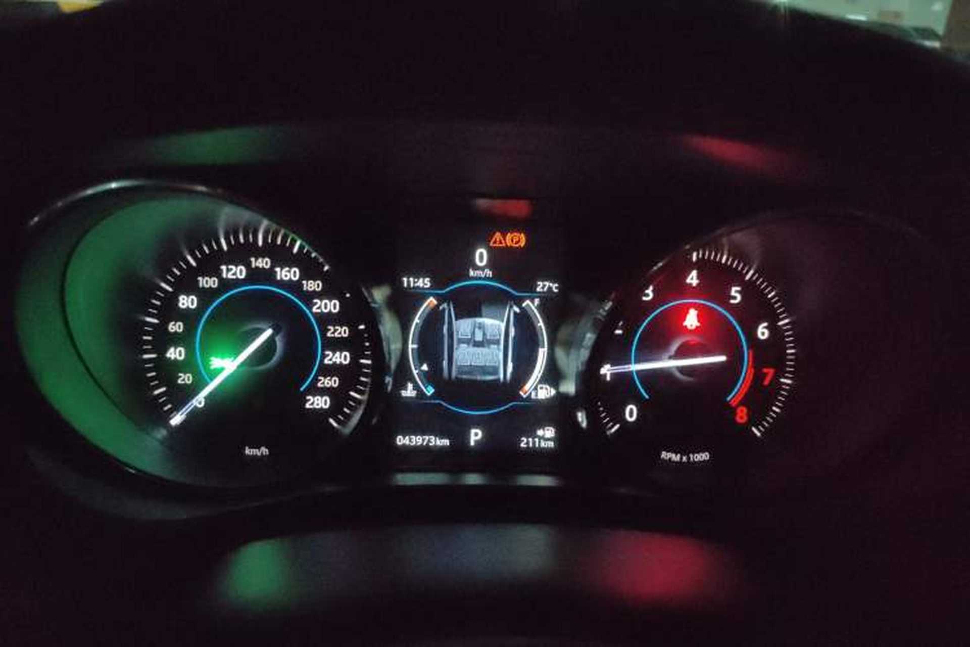 Used Jaguar XE 2015 2.0T 200 PS R-Sport Instrument Cluster