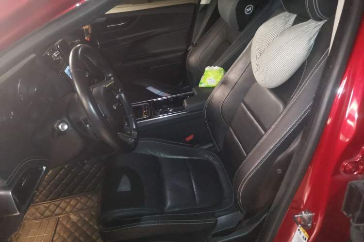 Used Jaguar XE 2015 2.0T 200 PS R-Sport Left Front Seat