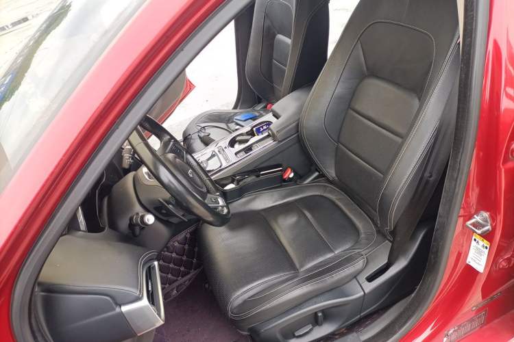 Used Jaguar XE 2015 2.0T 200 PS R-Sport Left Front Seat