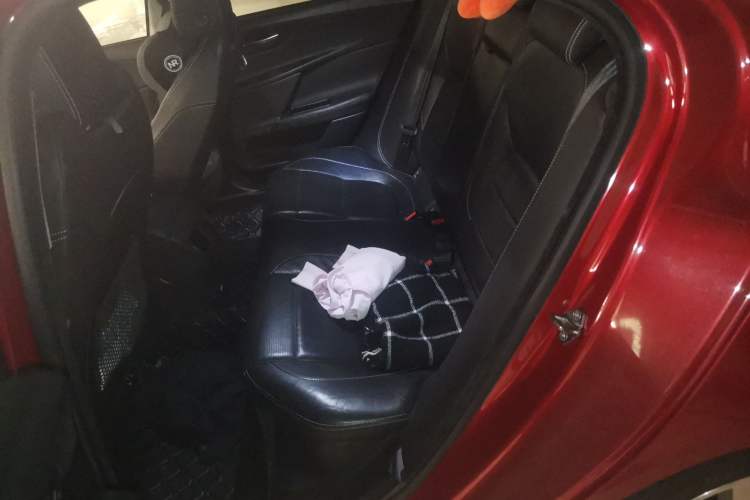 Used Jaguar XE 2015 2.0T 200 PS R-Sport Left Rear Seat