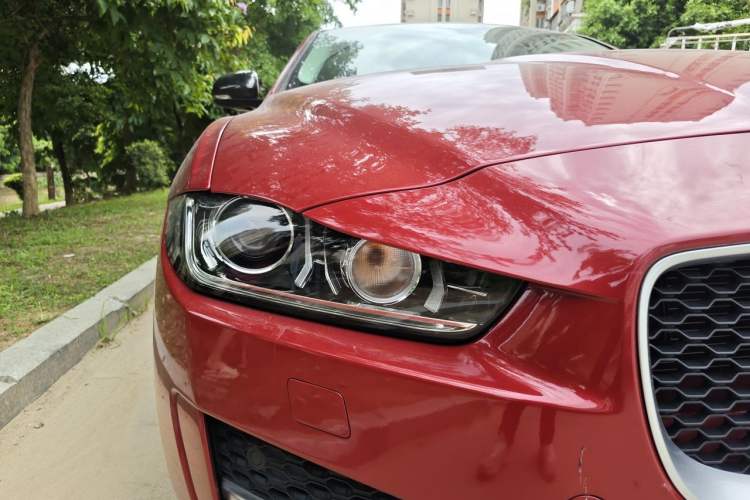 Used Jaguar XE 2015 2.0T 200 PS R-Sport Right Front Headlight