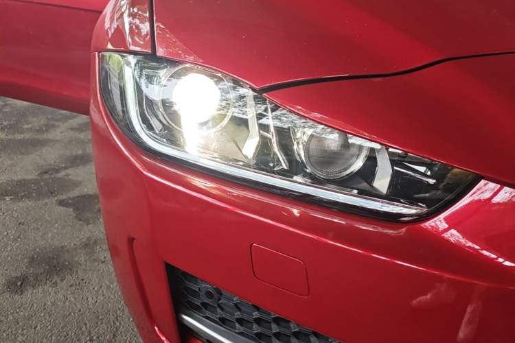 Used Jaguar XE 2015 2.0T 240 PS R-Sport Right Front Headlight
