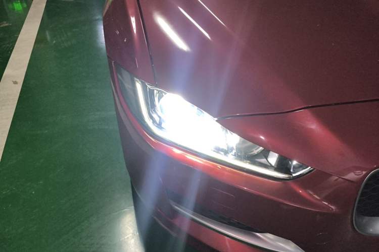 Used Jaguar XE 2015 2.0T 200 PS R-Sport Right Front Headlight