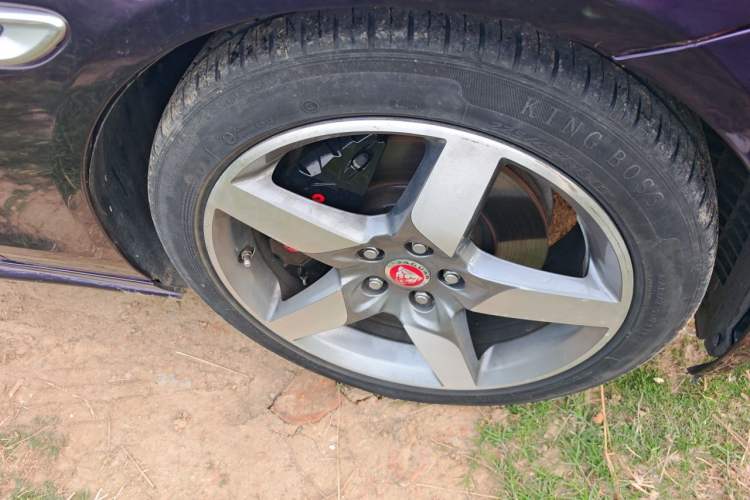 Used Jaguar XE 2015 2.0T 200 PS R-Sport Right Front Wheel Hub