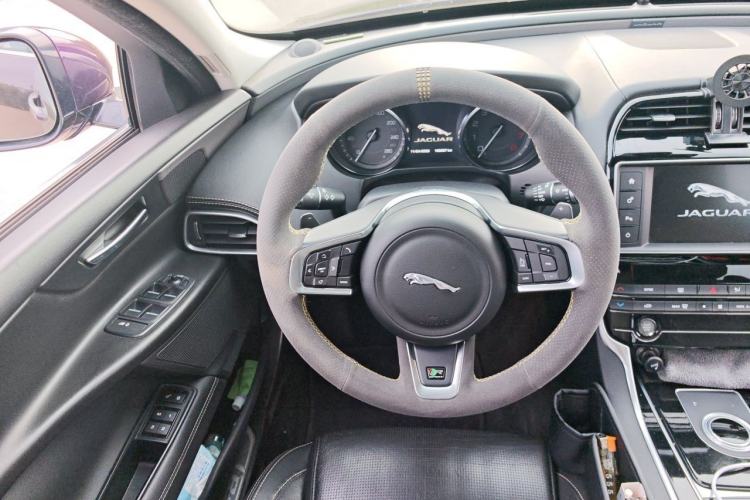 Used Jaguar XE 2015 2.0T 200 PS R-Sport Steering Wheel