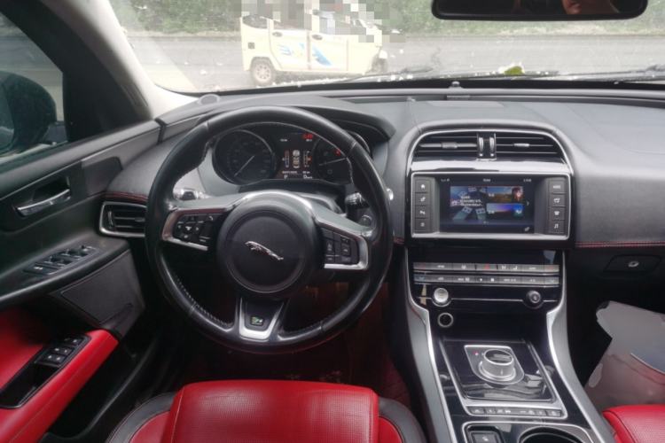 Used Jaguar XE 2015 2.0T 200 PS R-Sport Steering Wheel