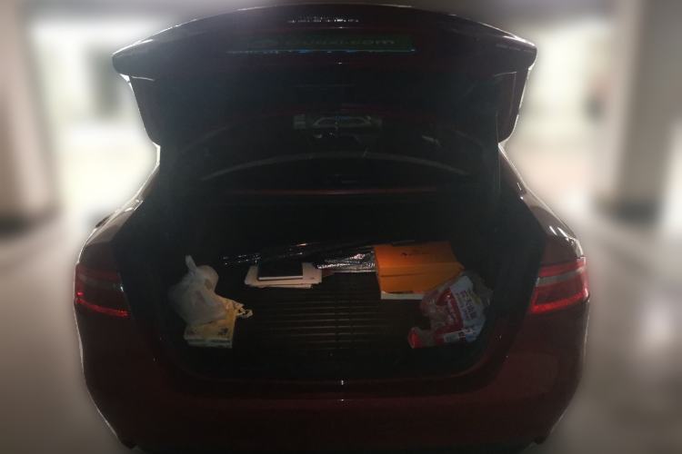 Used Jaguar XE 2015 2.0T 200 PS R-Sport Trunk