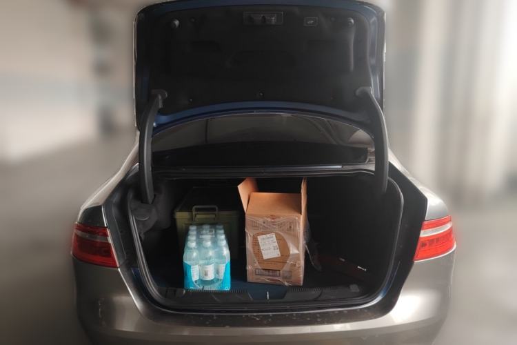 Used Jaguar XE 2015 3.0 SC 340 PS S Trunk