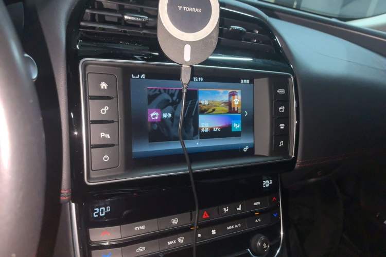 Used Jaguar XE 2015 2.0T 200 PS R-Sport Audio And AC Panel