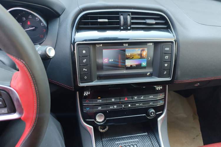 Used Jaguar XE 2015 2.0T 200 PS R-Sport Audio And AC Panel
