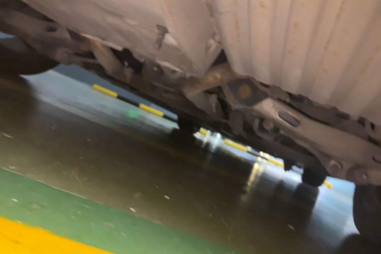 Used Jaguar XE 2015 2.0T 200 PS R-Sport Chassis Rear
