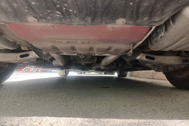 Used Jaguar XE 2015 2.0T 200 PS R-Sport Chassis Rear