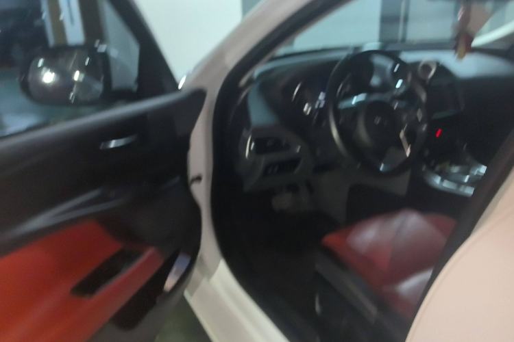 Used Jaguar XE 2015 2.0T 200 PS R-Sport Driver Seat