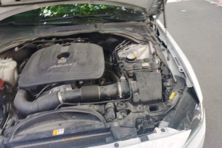 Used Jaguar XE 2015 2.0T 200 PS R-Sport Engine Bay Left