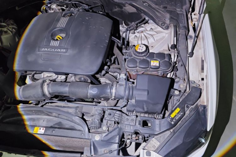 Used Jaguar XE 2015 2.0T 200 PS R-Sport Engine Bay Left