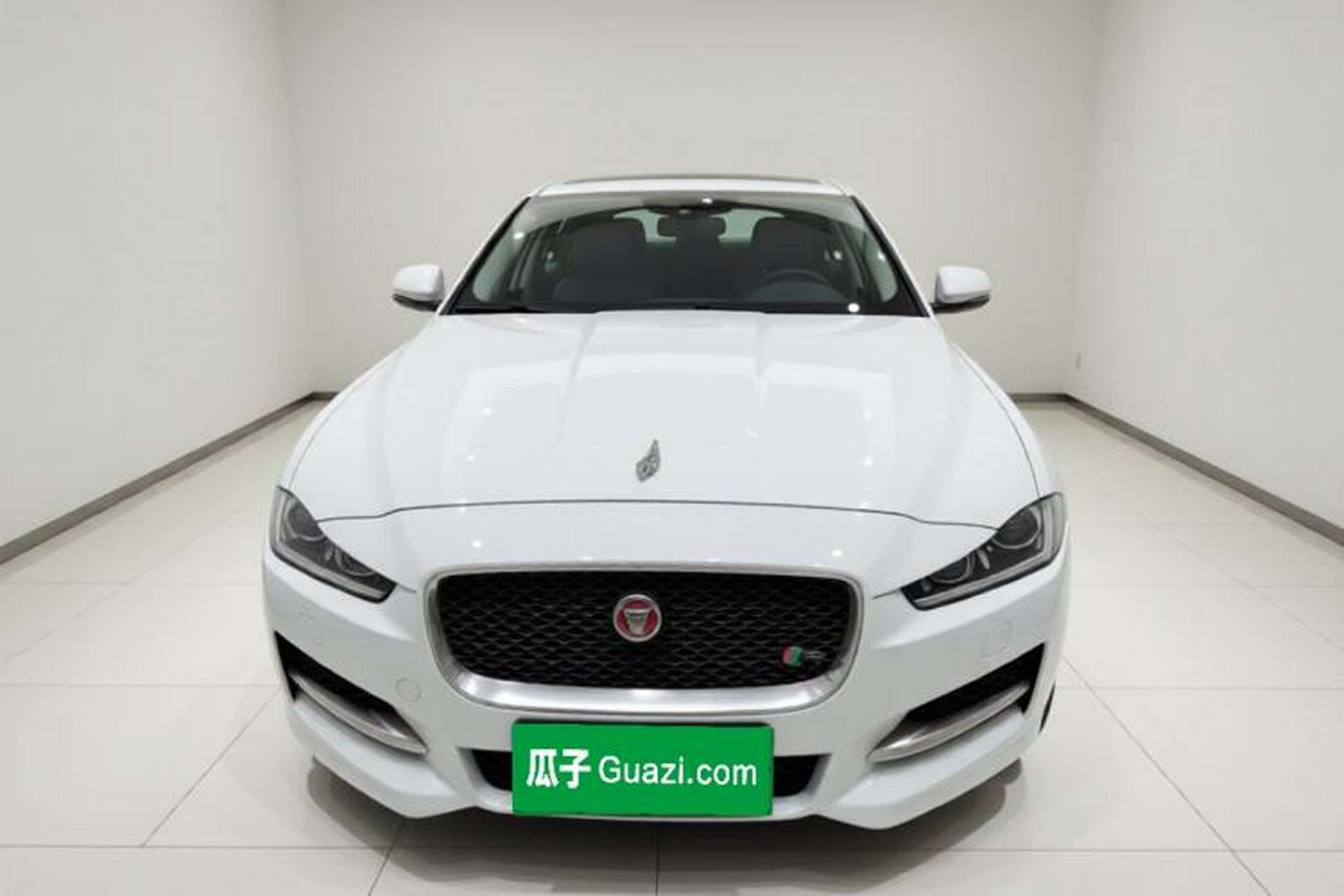 Used Jaguar XE 2015 2.0T 200 PS R-Sport Exterior 1
