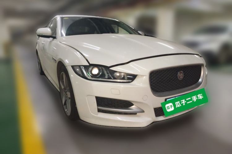 Used Jaguar XE 2015 2.0T 200 PS R-Sport Exterior 2