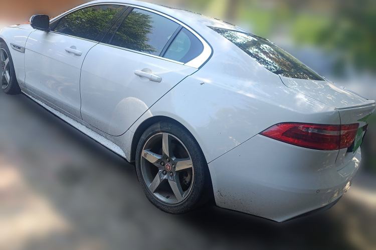 Used Jaguar XE 2015 2.0T 200 PS R-Sport Exterior 3