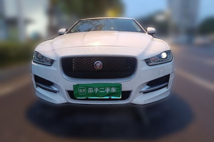 Used Jaguar XE 2015 2.0T 200 PS R-Sport Front