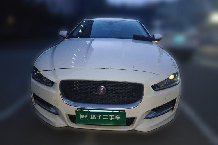 Used Jaguar XE 2015 2.0T 200 PS R-Sport Front