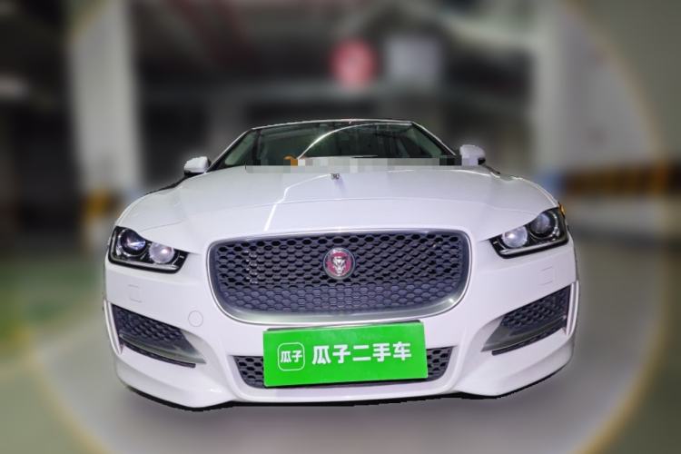 Used Jaguar XE 2015 2.0T 200 PS R-Sport Front