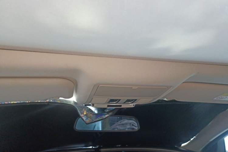 Used Jaguar XE 2015 2.0T 200 PS R-Sport Headliner