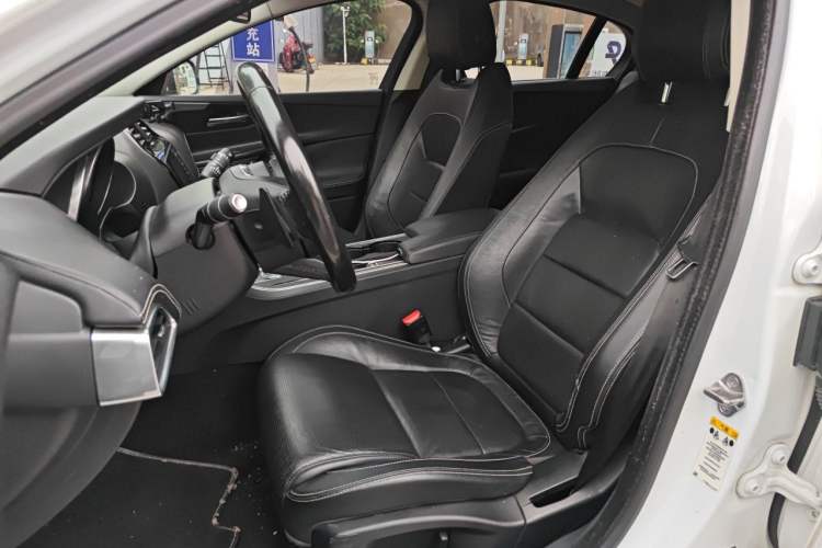 Used Jaguar XE 2015 2.0T 200 PS R-Sport Left Front Seat