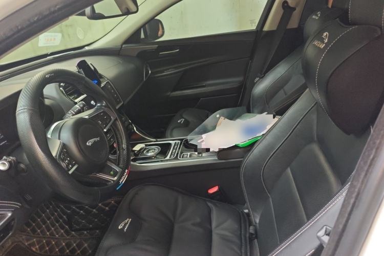 Used Jaguar XE 2015 2.0T 200 PS R-Sport Left Front Seat