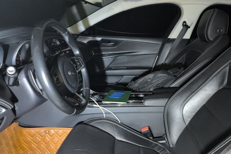 Used Jaguar XE 2015 2.0T 200 PS R-Sport Left Front Seat