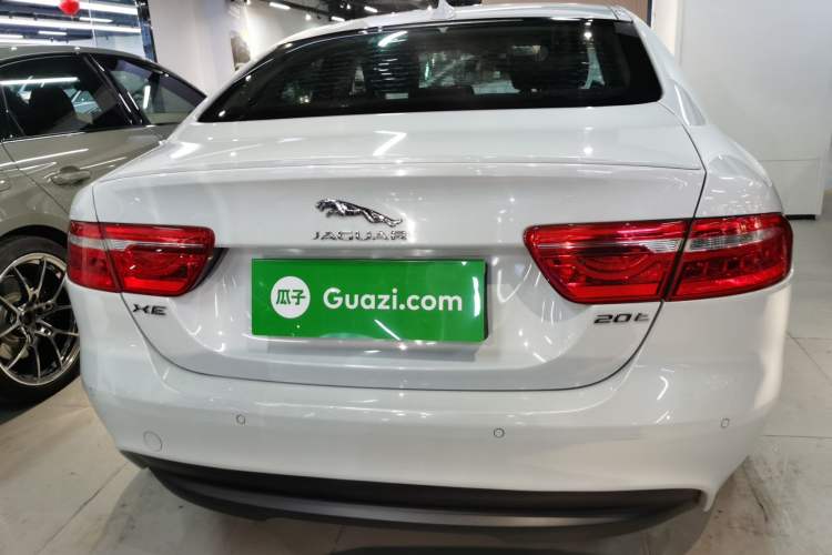 Used Jaguar XE 2015 2.0T 200 PS R-Sport Rear