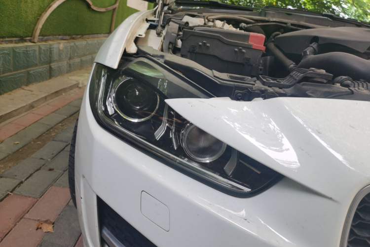 Used Jaguar XE 2015 2.0T 200 PS R-Sport Right Front Headlight