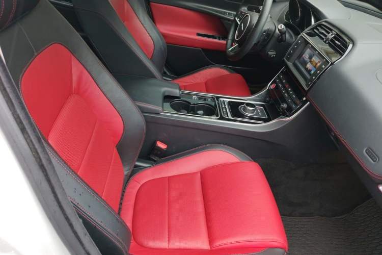 Used Jaguar XE 2015 2.0T 200 PS R-Sport Right Front Seat
