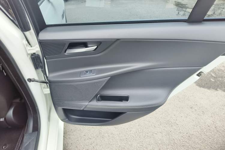 Used Jaguar XE 2015 2.0T 200 PS R-Sport Right Rear Door Interior